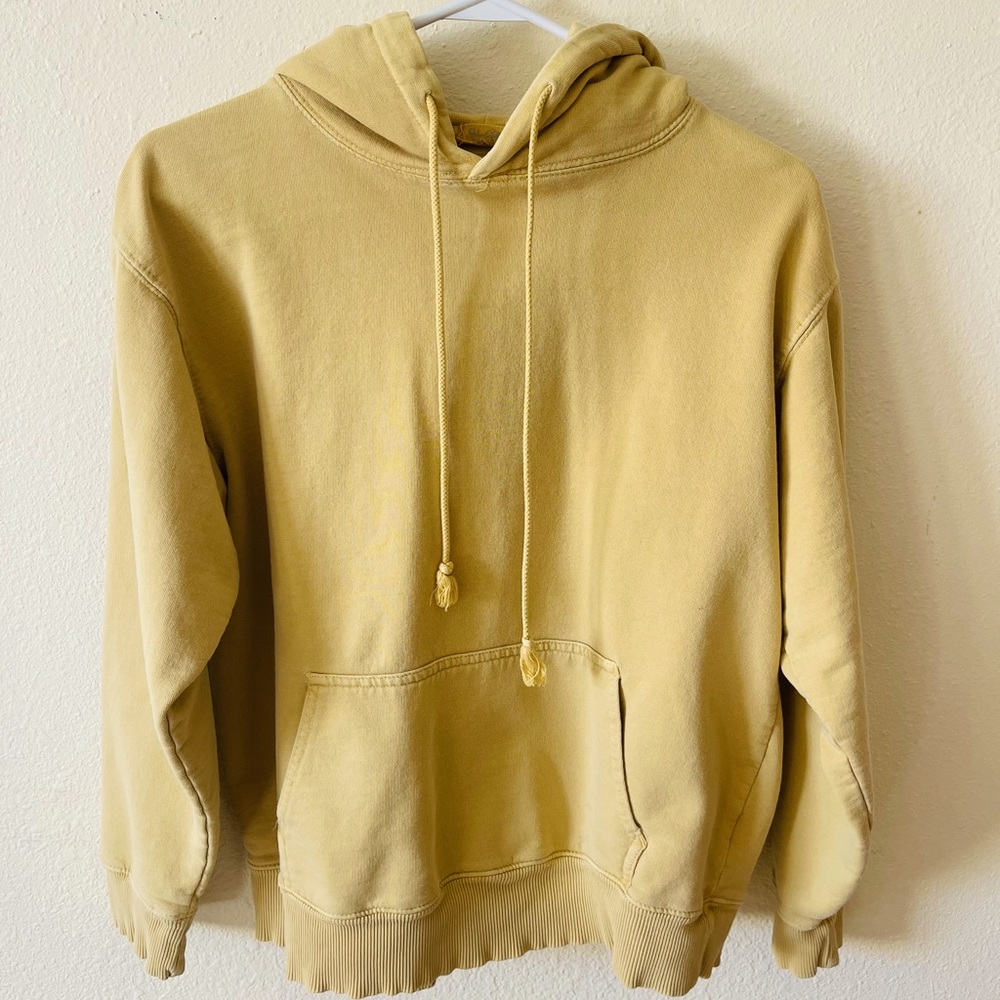 Brandy Melville - John Galt Yellow Hoodie